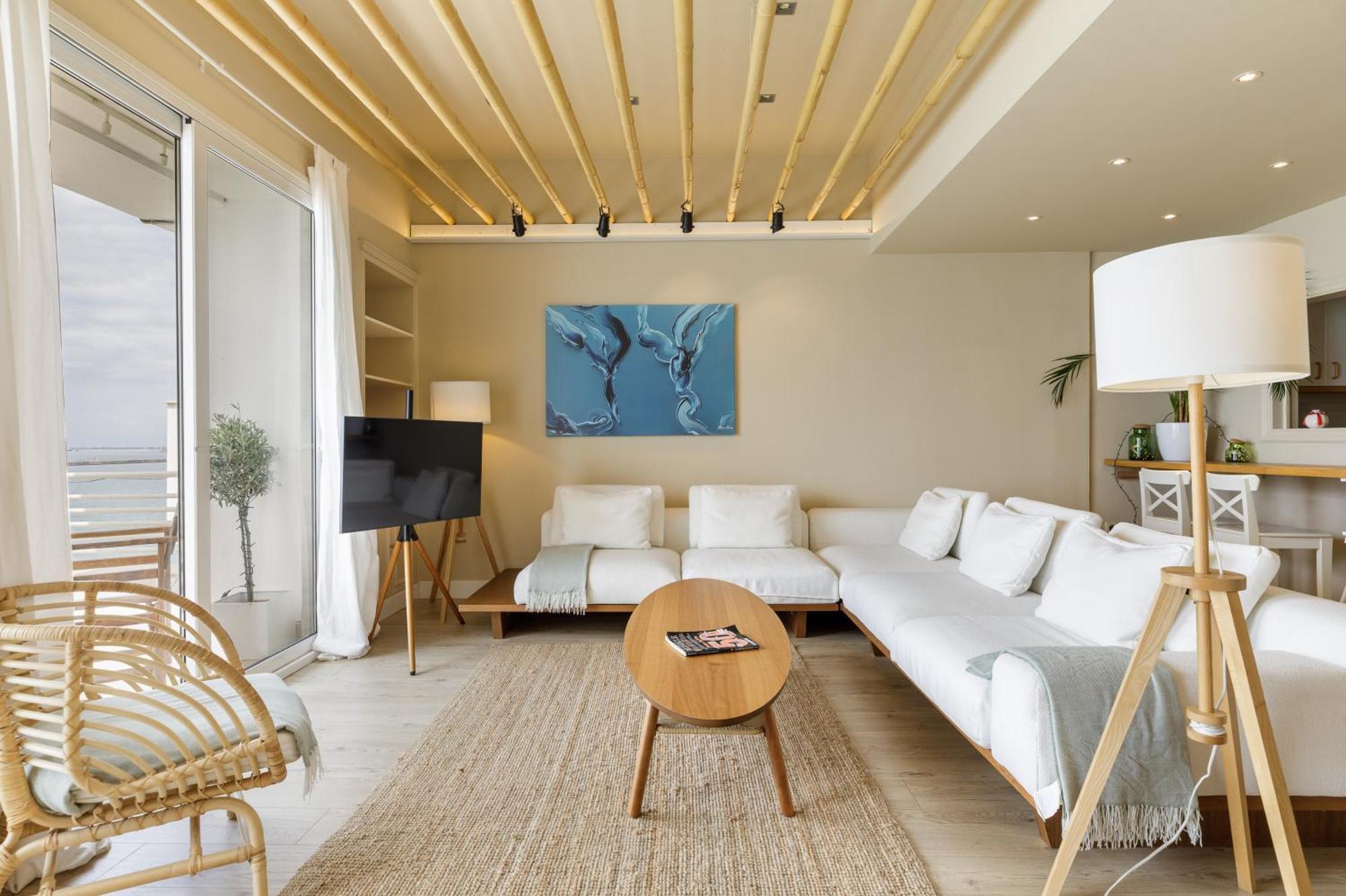 Infinity & Beyond By Halu! - Seafront Apartments Thessaloniki Exterior photo